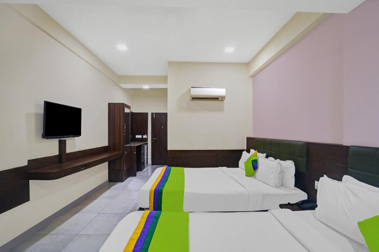 Greenotel Rooms Hazira, Surate Extérieur photo
