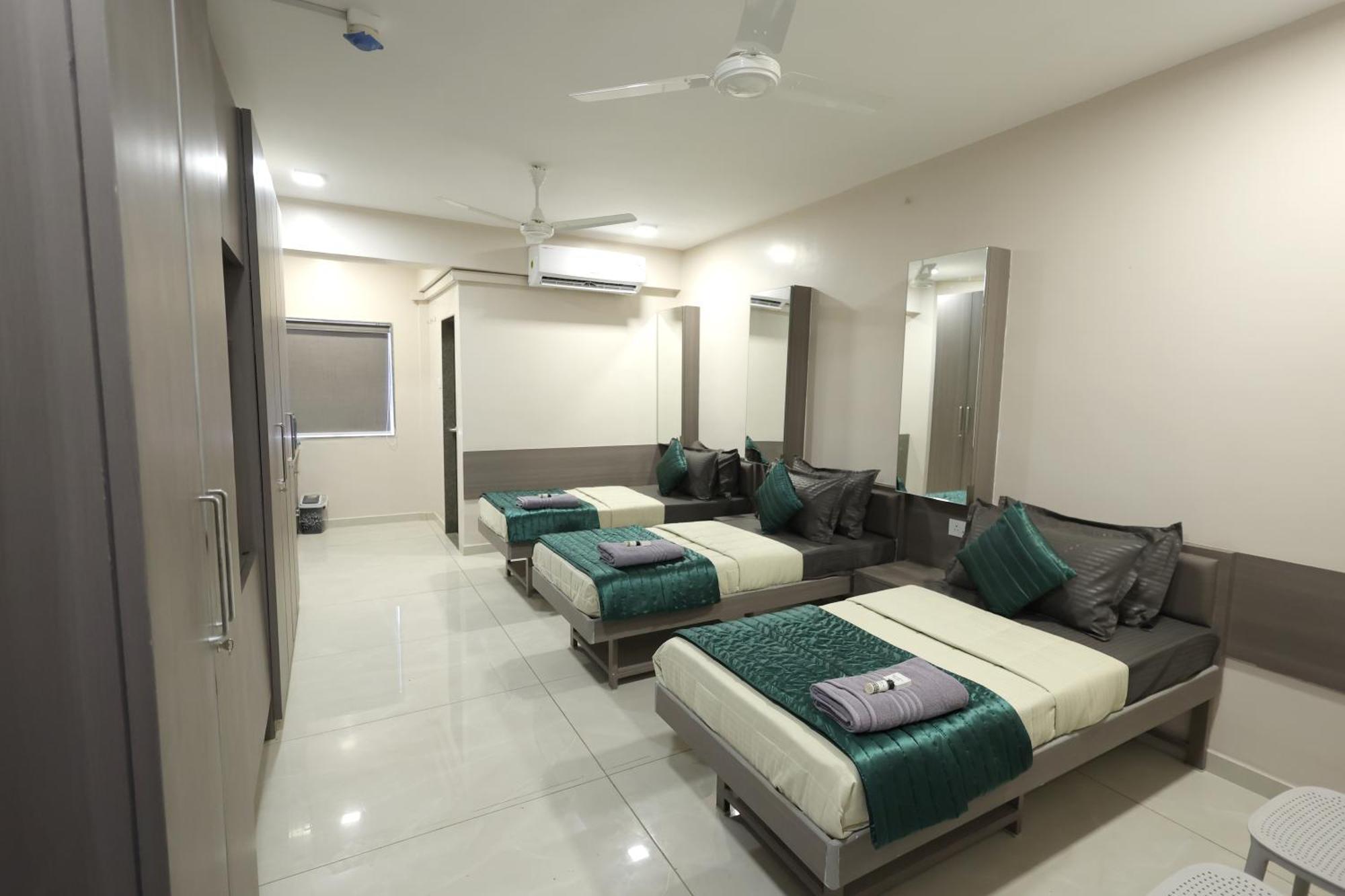 Greenotel Rooms Hazira, Surate Extérieur photo
