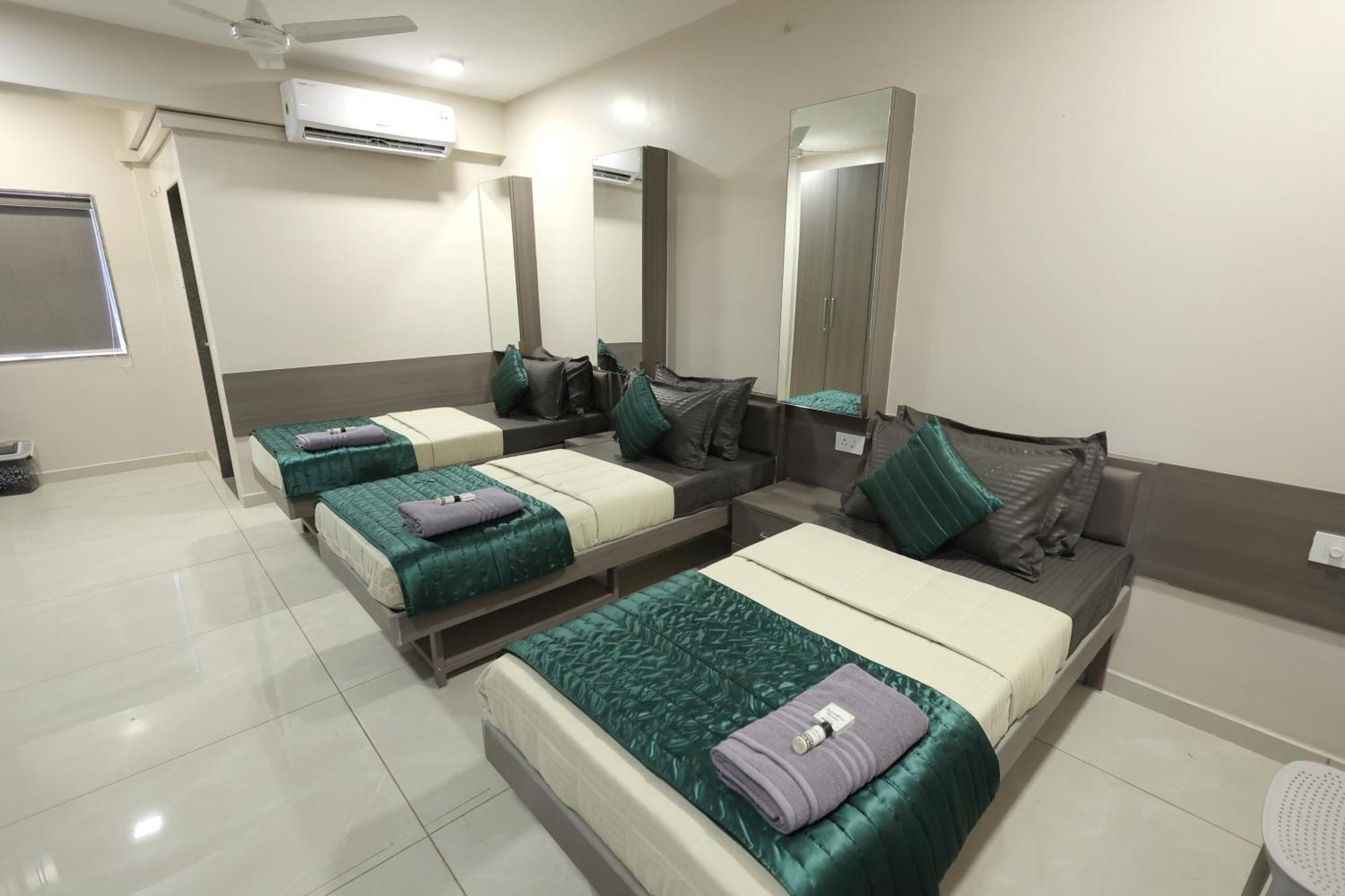 Greenotel Rooms Hazira, Surate Extérieur photo